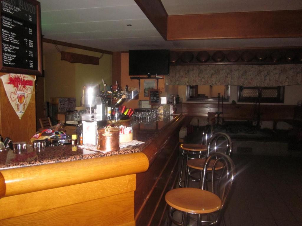 Albergo Leon Bianco Moggio Udinese Ngoại thất bức ảnh